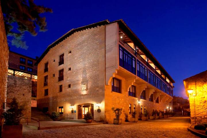 Hotel 64 of 81