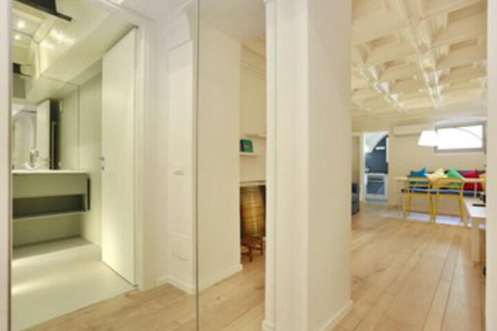 Room 6 of 23
