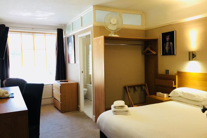 Room 31 of 139