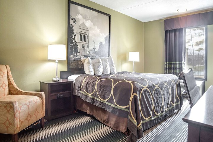 1 Double Bed Accessible Room (12 of 15)