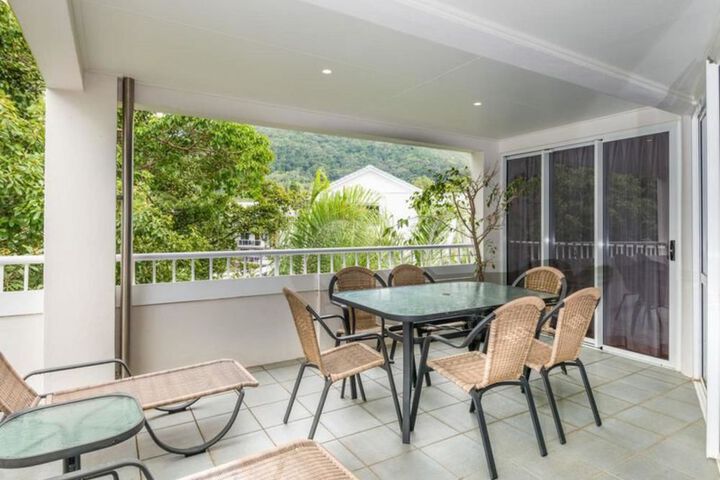 Terrace/Patio 12 of 37