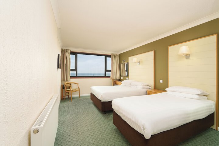 Room 25 of 89