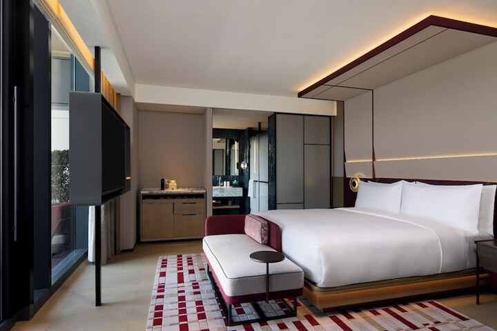 Room 20 of 65
