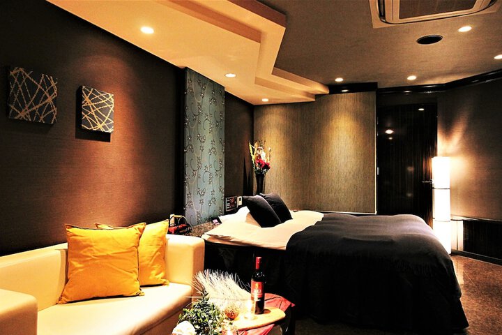 Room 8 of 51