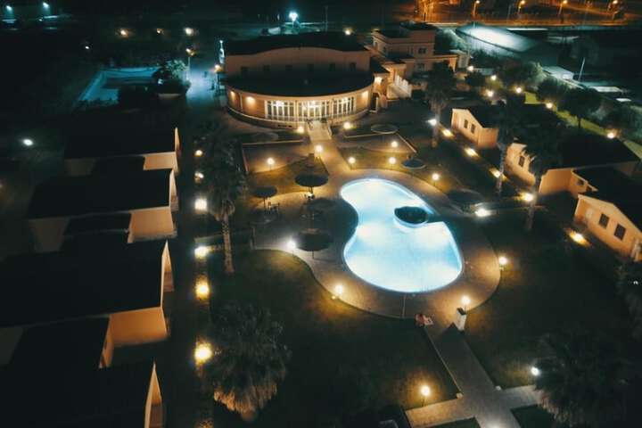 Hotel Pool