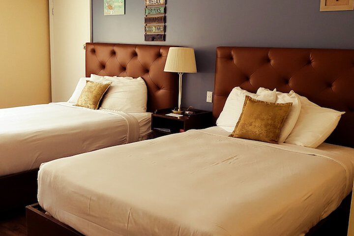 Double Deluxe 2 Queen Beds (8 of 13)