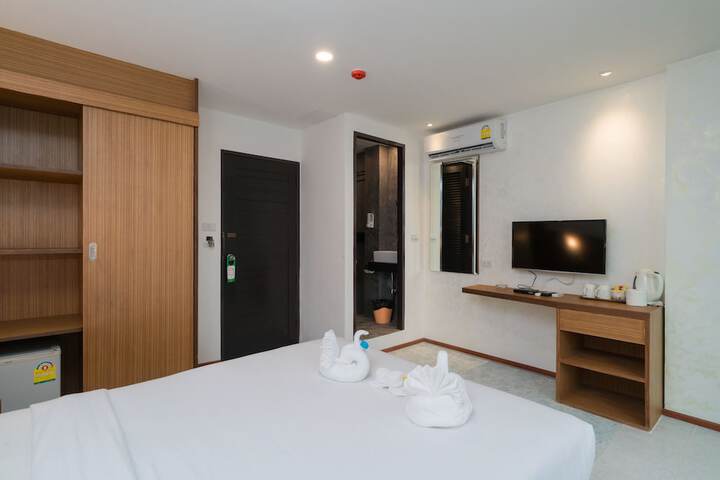 Room 56 of 102