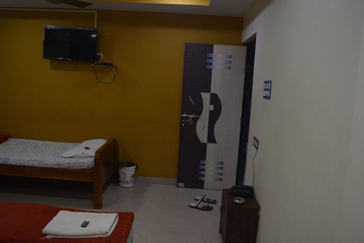 Room 55 of 94