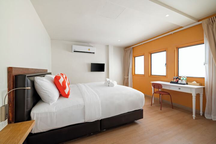 Room 29 of 65