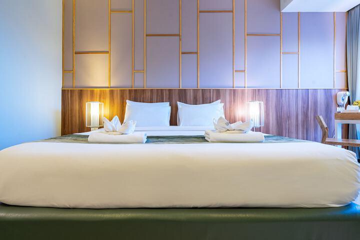 Room 3 of 52