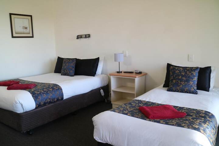 Room 29 of 53