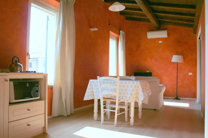Room 13 of 63