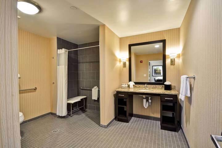 Bathroom shower