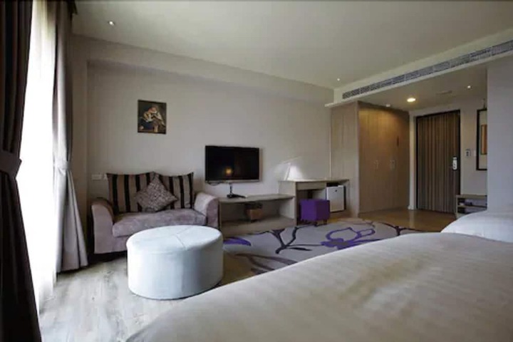 Room 22 of 51