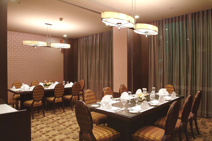 Room 44 of 54