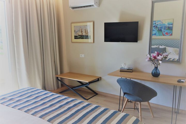 Room 34 of 125