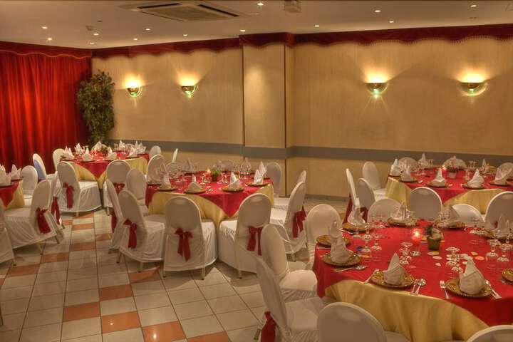 Ballroom/Hall 46 of 62