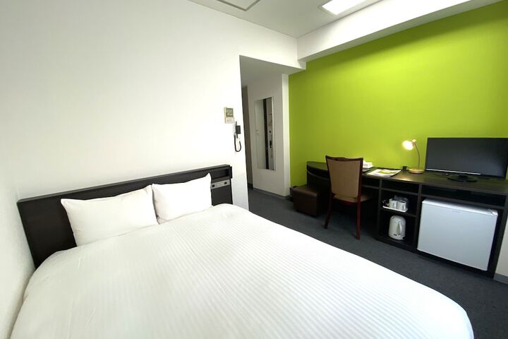 Room 6 of 71