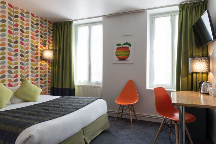 Room 38 of 53