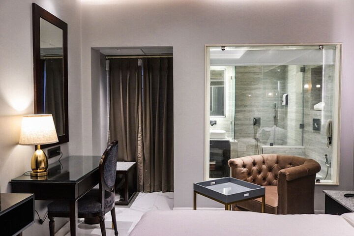Room 31 of 63