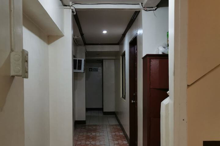 Ballroom/Hall 25 of 31