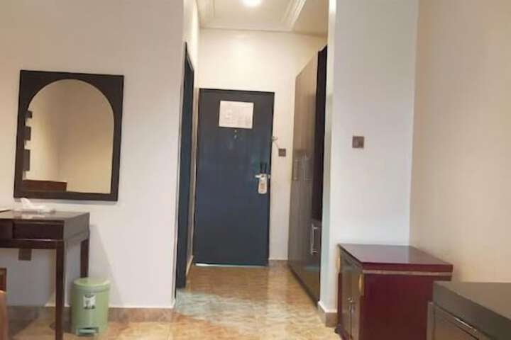 Room 7 of 65