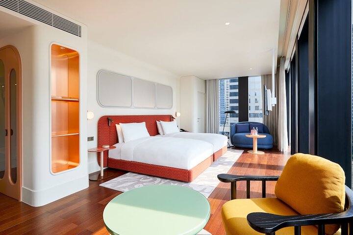 Room 15 of 141