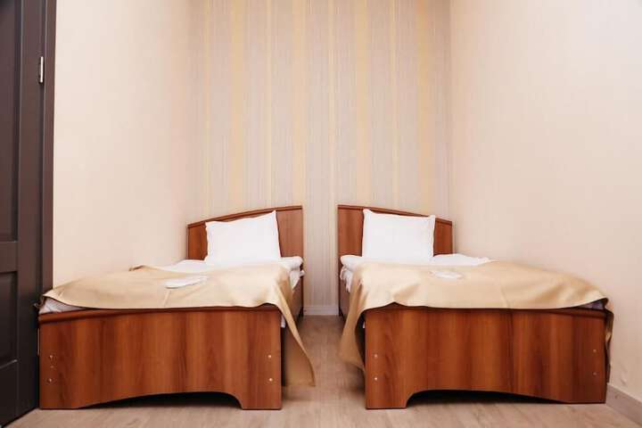 Room 3 of 39