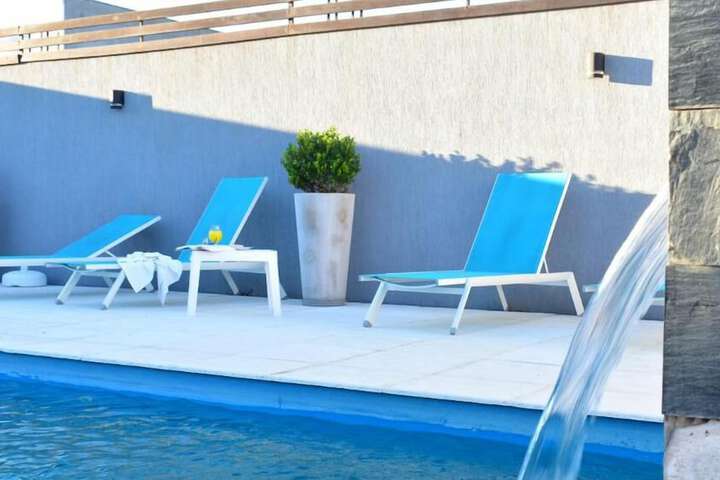 Pool 45 of 64