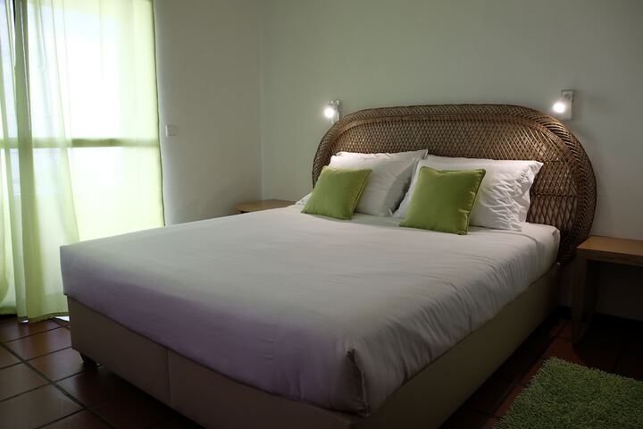 Room 9 of 35