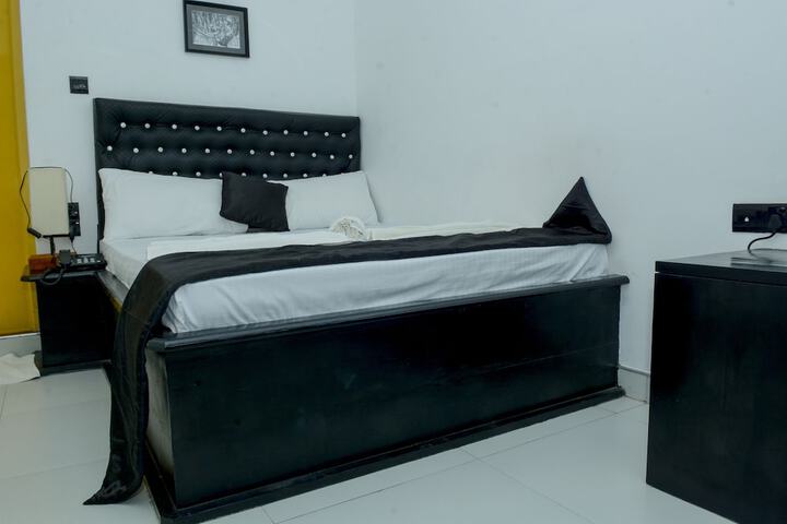 Room 47 of 94