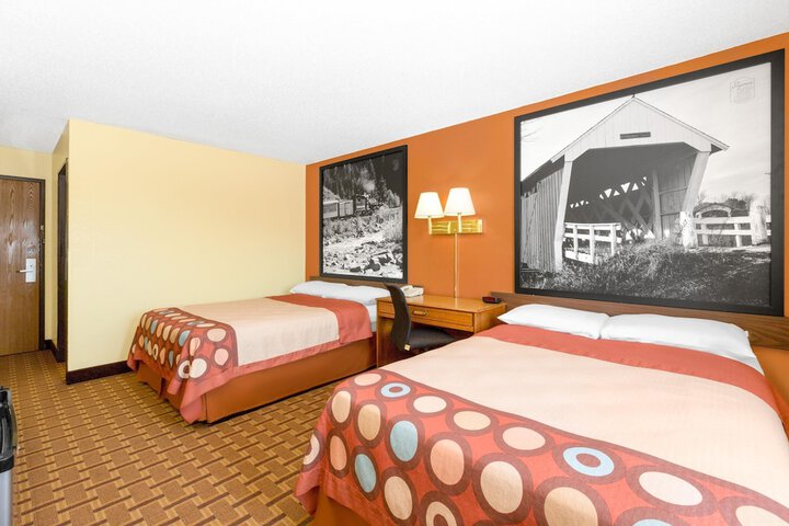 2 Double Beds (2 of 5)
