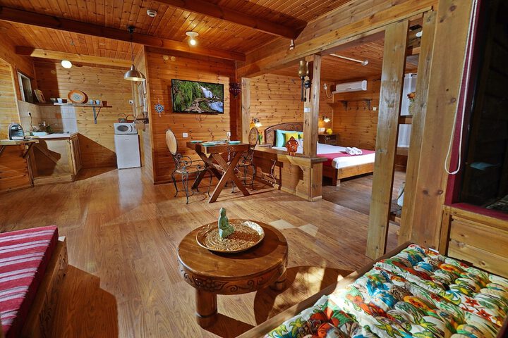 Room 6 of 58
