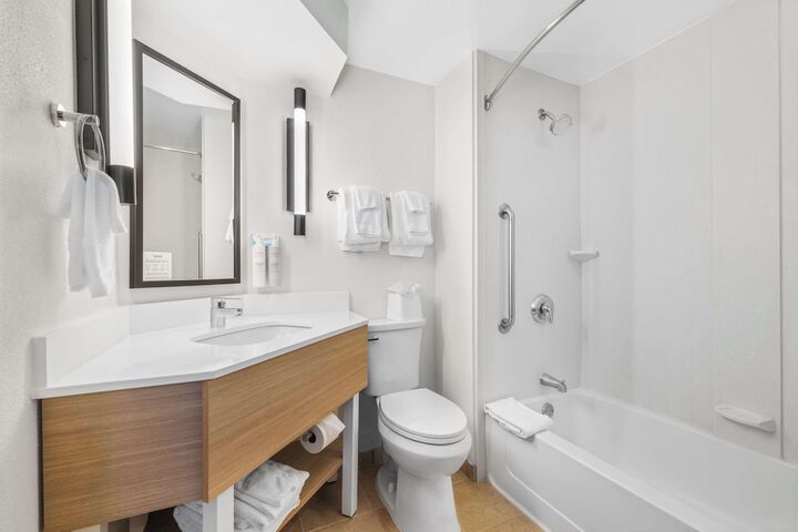 Bathroom shower