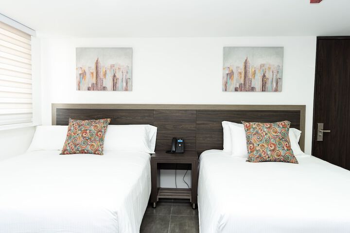 Room 8 of 35