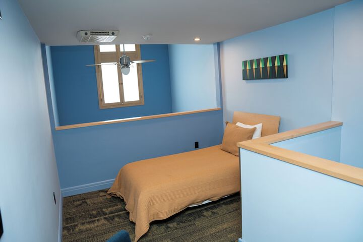 Room 11 of 50