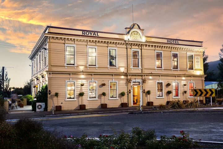 The Royal Hotel