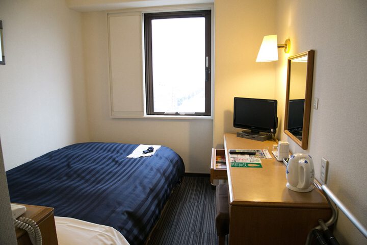 Room 4 of 43