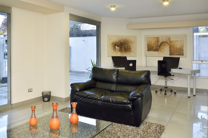 Guest Lobby