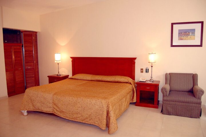 Room 7 of 49