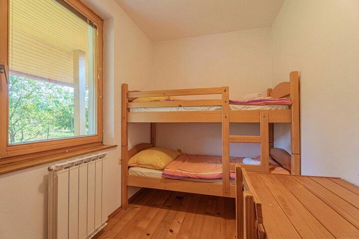 Room 8 of 43