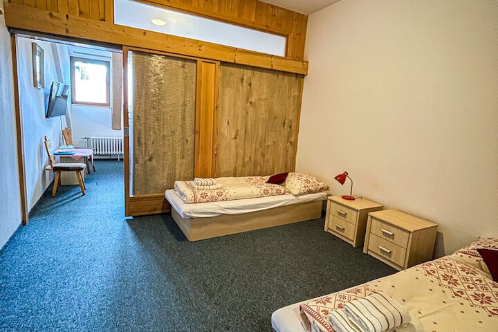 Room 8 of 51