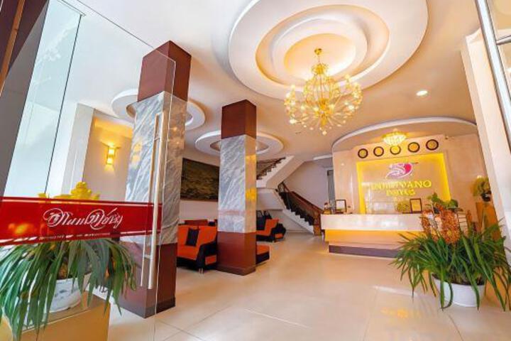 Hotel Interior 9 of 49