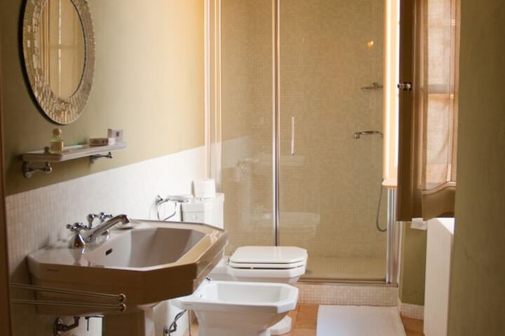 Clean Restrooms