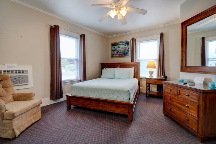 Room 6 of 87