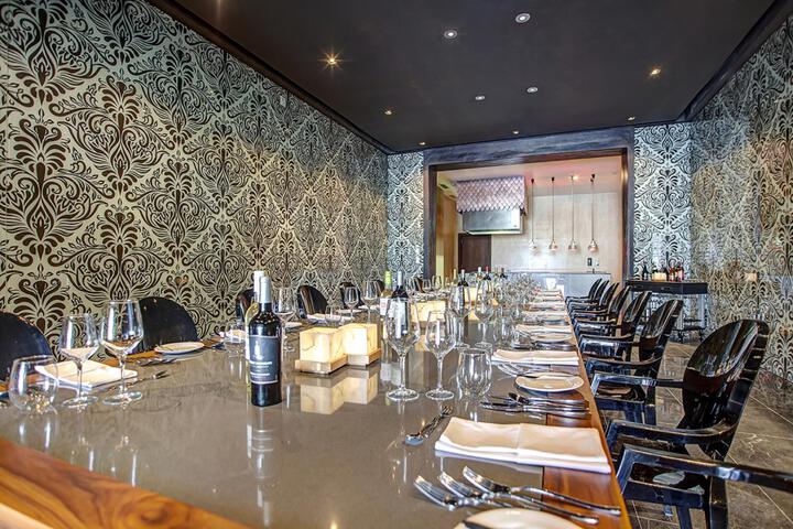Dining 3 of 61