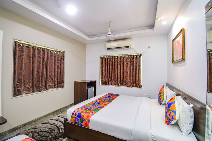 Room 20 of 33