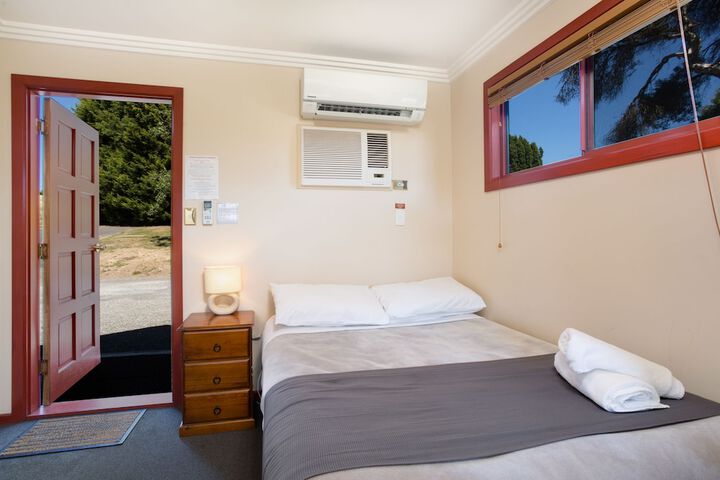 Room 29 of 76