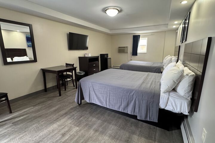 Room 3 of 13