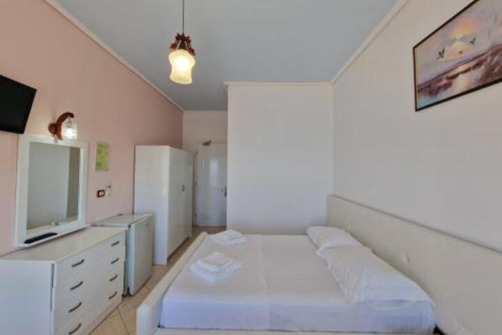 Room 57 of 75